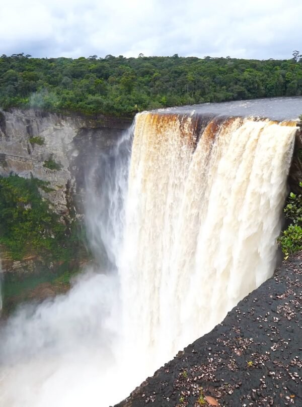 kaieteur-falls-davidsbeenhere-5